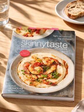 𝕋𝕙𝕖 𝕊𝕜𝕚𝕟𝕟𝕪𝕋𝕒𝕤𝕥𝕖 ℂ𝕠𝕠𝕜 𝔹𝕠𝕠𝕜/𝐆𝐢𝐧𝐚 𝐇𝐨𝐦𝐨𝐥𝐤𝐚